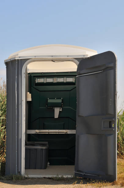 Best Porta potty rental near me  in Dover, OH
